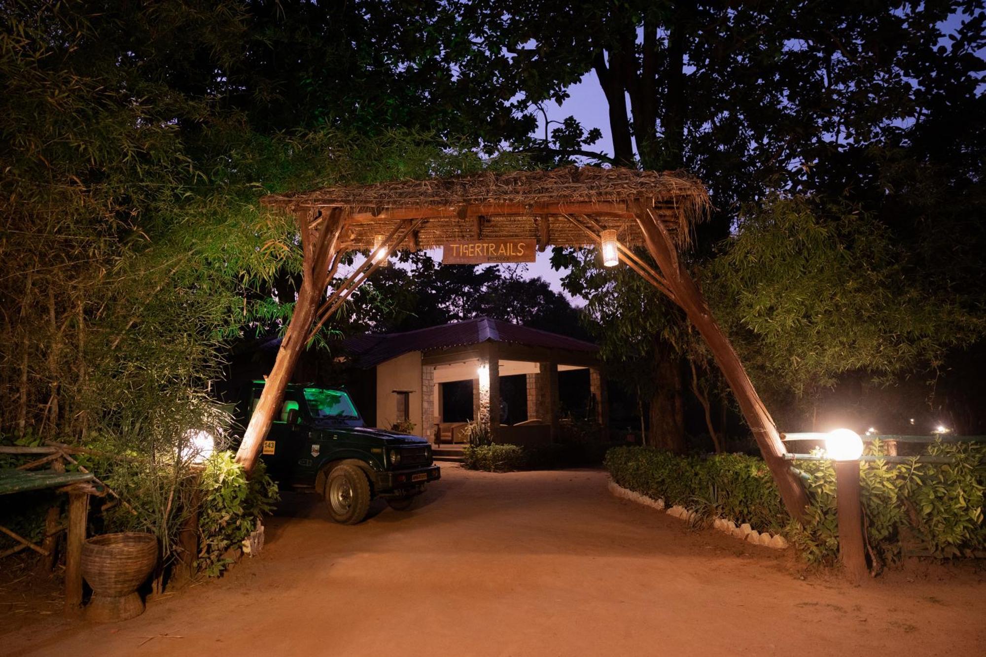 Tiger Trails Resort Tala  Bagian luar foto